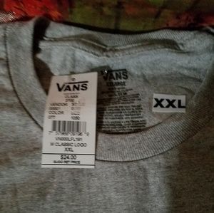 NWT Vans 2XL Short sleeve t-shirt